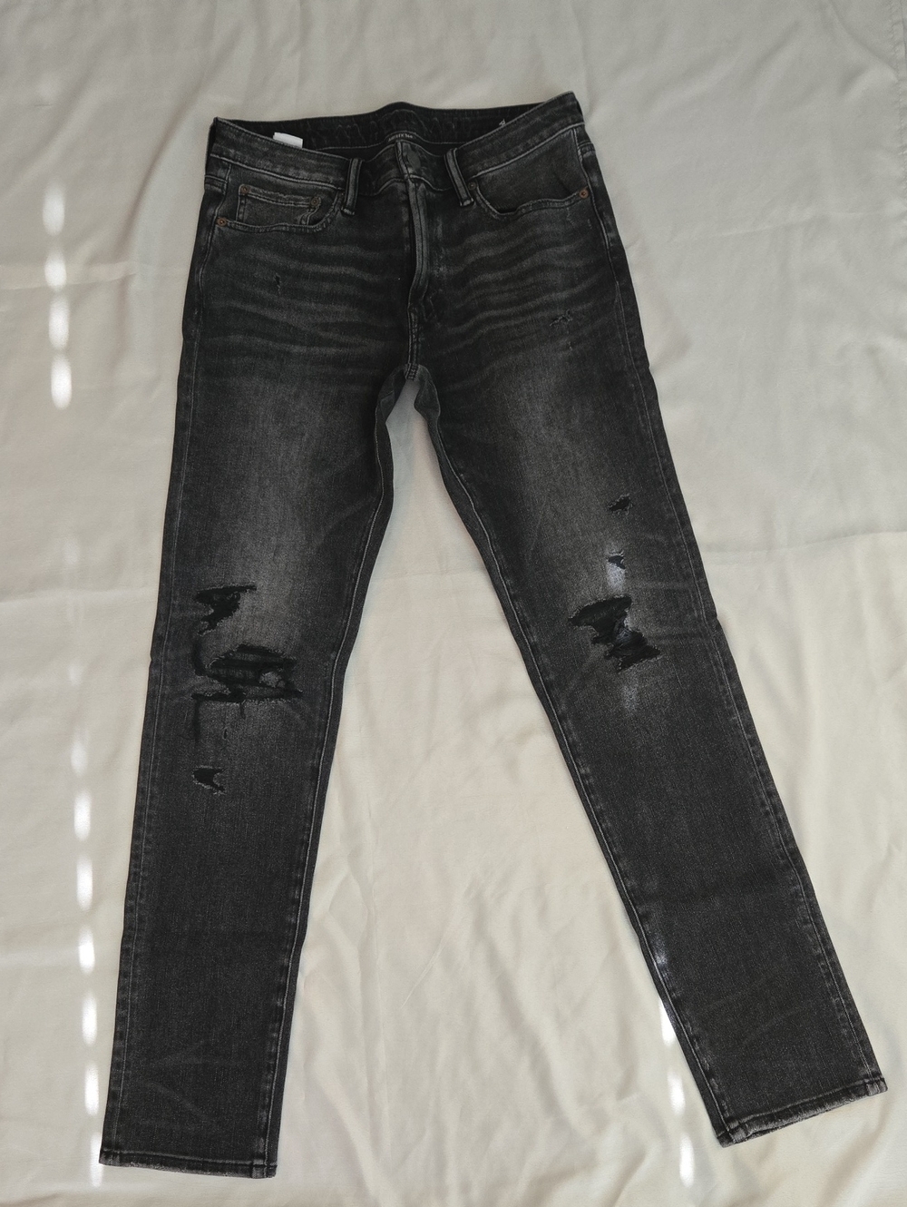 American Eagle Outfitters Men's Slim Ripped Black Jeans